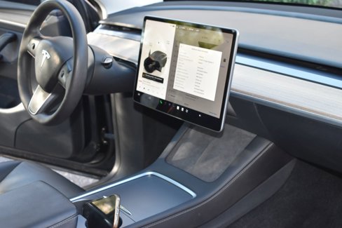 Used 2023 Tesla Model Y Long Range image 11