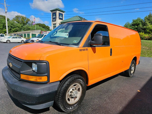 Used 2017 Chevrolet Express 2500 image 7