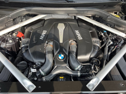 Used 2019 BMW X5 xDrive50i w/ Executive Package image 16