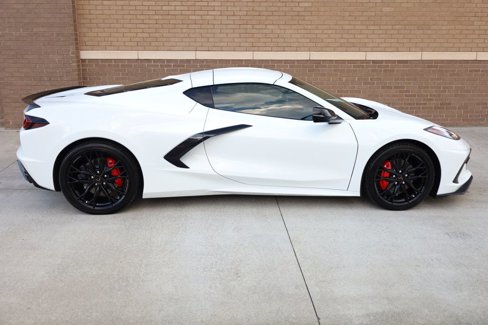 Used 2025 Chevrolet Corvette Stingray Coupe w/ Battery Protection Package image 9