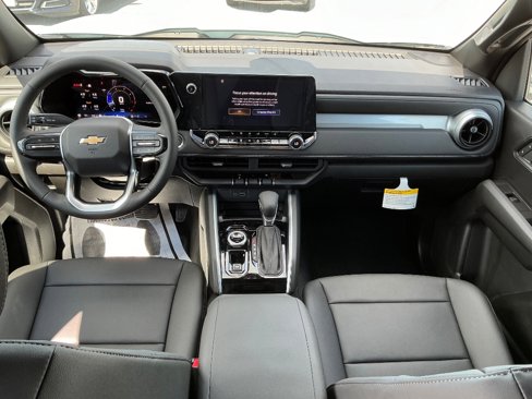 New 2025 Chevrolet Colorado LT w/ LT Convenience Package image 17