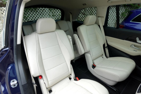 Used 2022 Mercedes-Benz GLS 450 4MATIC image 16