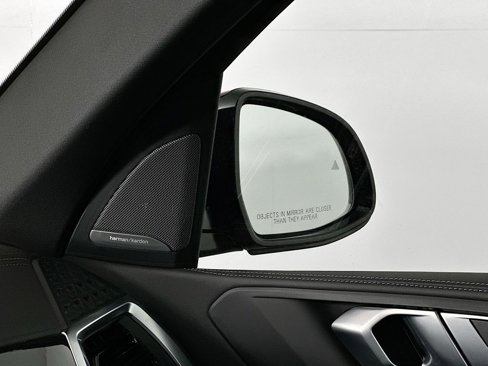 New 2026 BMW X5 xDrive40i w/ M Sport Package image 24