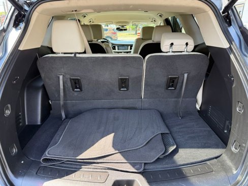 Used 2021 Buick Enclave Essence image 21