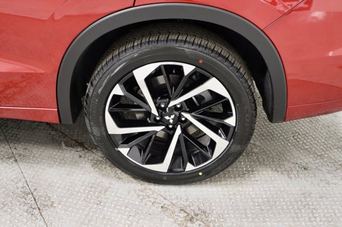 New 2025 Mitsubishi Outlander SEL image 31