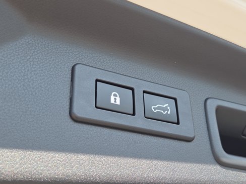 Certified 2025 Subaru Forester Limited image 20