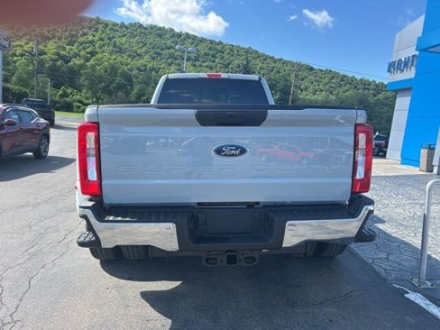 New 2025 Ford F350 XL image 6