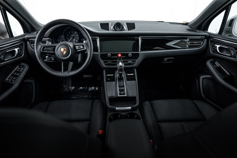 New 2026 Porsche Macan image 12