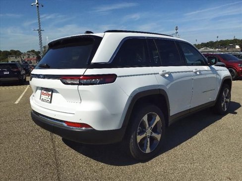 Used 2023 Jeep Grand Cherokee 4WD 4xe w/ Luxury Tech Group II image 5