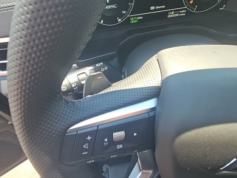 New 2025 Mitsubishi Outlander SE image 23