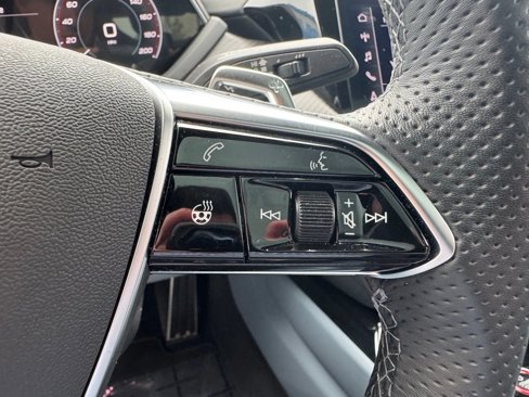 Used 2022 Audi RS e-tron GT w/ Carbon Performance Package image 21