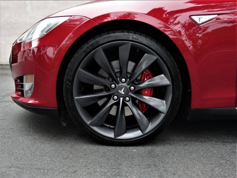 Used 2015 Tesla Model S P85D image 7