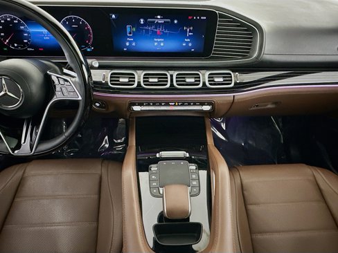 Used 2024 Mercedes-Benz GLE 450 4MATIC w/ AMG Line Exterior image 10