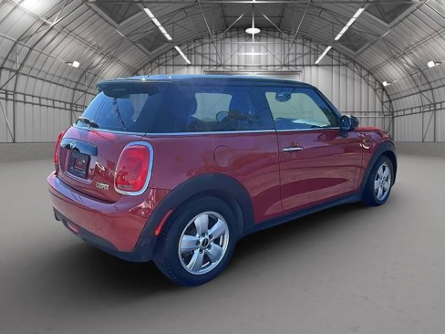 Used 2017 MINI Cooper 2-Door Hardtop image 5