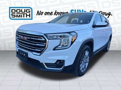 Used 2024 GMC Terrain SLT image 3