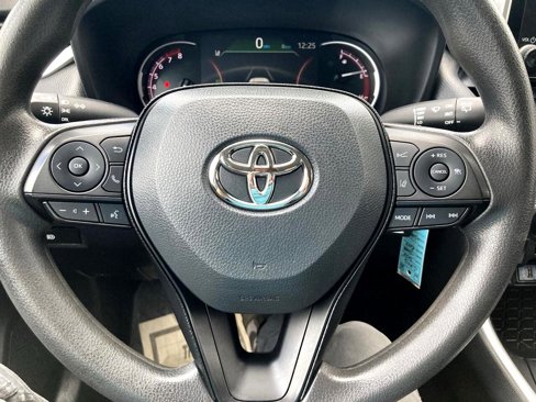 Used 2024 Toyota RAV4 LE image 15