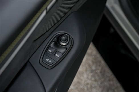 New 2026 Aston Martin V8 Vantage Coupe image 31