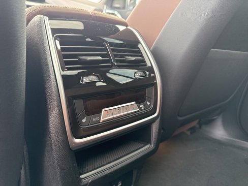 New 2026 BMW X5 M60i image 22