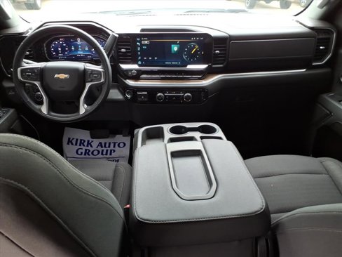 Used 2024 Chevrolet Silverado 3500 LT image 13