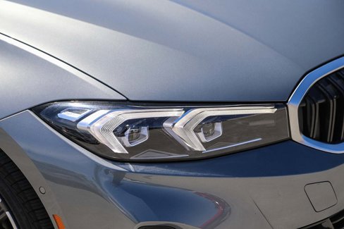Used 2025 BMW 330i Sedan image 8