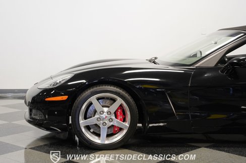 Used 2006 Chevrolet Corvette Convertible w/ Preferred Equipment Group image 23
