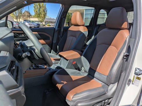 Used 2025 Subaru Forester Touring image 28