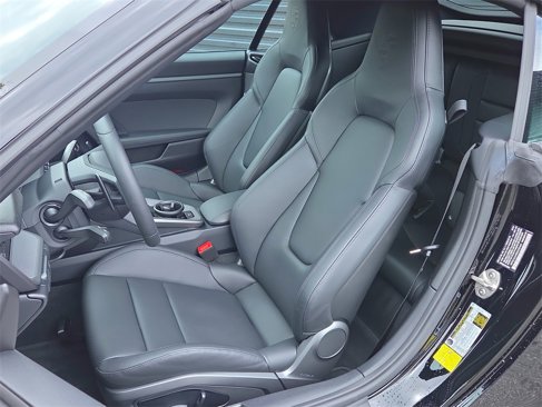 Certified 2025 Porsche 911 Carrera image 5