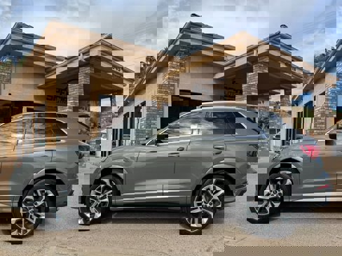 Used 2021 Audi Q3 2.0T Premium Plus w/ Premium Plus Package image 3