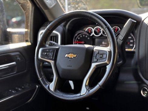 Used 2022 Chevrolet Silverado 2500 LT w/ Convenience Package image 22