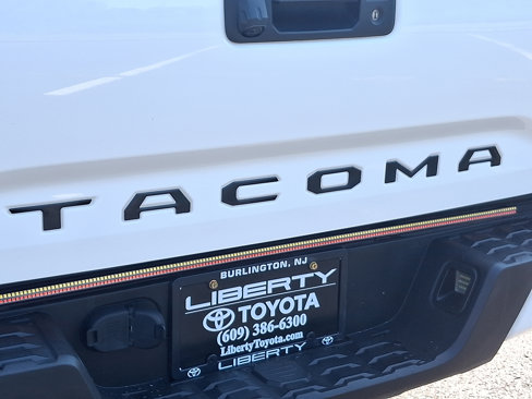 Used 2023 Toyota Tacoma SR5 image 29