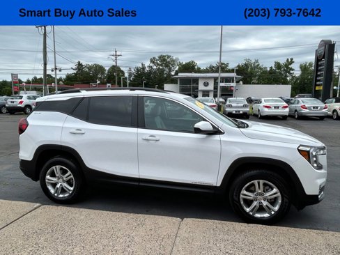 Used 2022 GMC Terrain SLE w/ Driver Convenience Package image 5