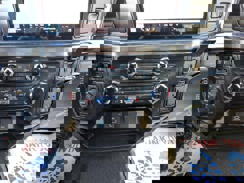 New 2025 Ford F350 Lariat w/ Chrome Package image 27