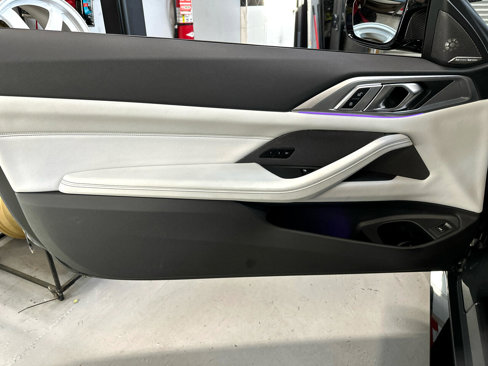 Used 2022 BMW M4 Competition w/ M Carbon Exterior Package image 23
