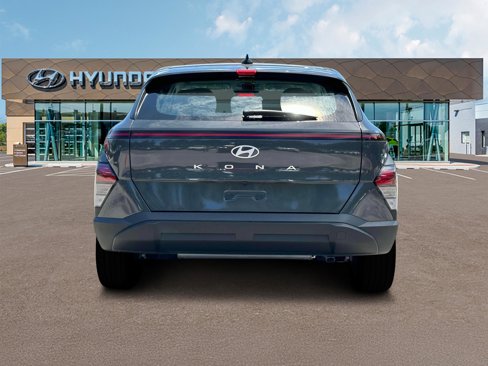 New 2025 Hyundai Kona SE image 6