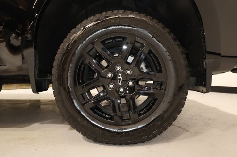 Certified 2024 Chevrolet Silverado 1500 High Country w/ Midnight Edition image 36