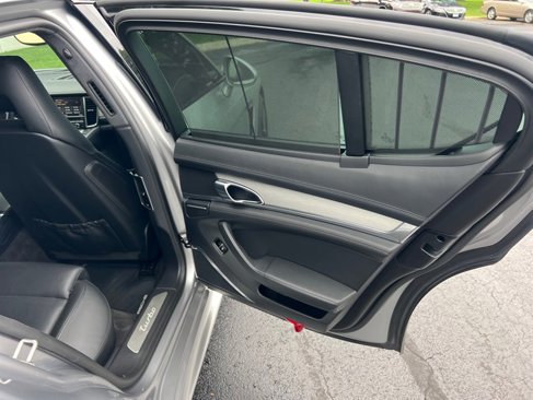 Used 2012 Porsche Panamera Turbo image 28