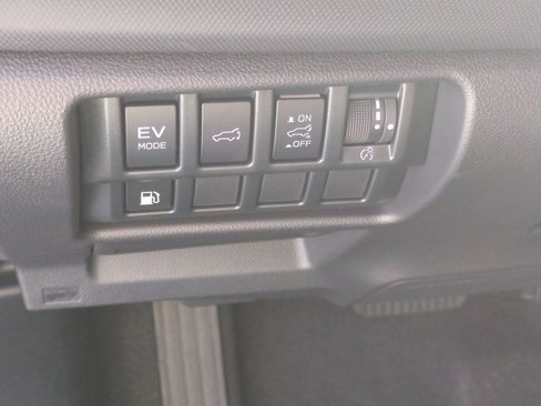 New 2025 Subaru Forester Limited image 18