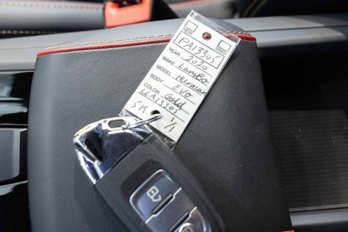 Used 2020 Lamborghini Huracan EVO image 26