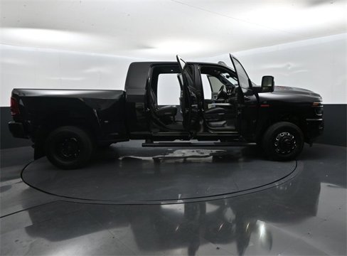 New 2025 RAM 3500 Laramie image 25