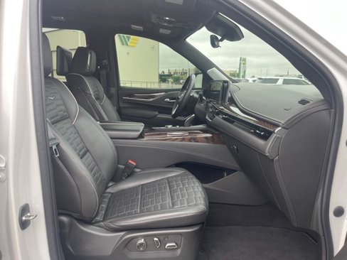 Used 2023 Cadillac Escalade Sport Platinum image 15
