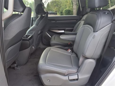New 2026 Kia EV9 Light image 25