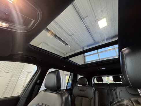 Used 2024 Jeep Grand Cherokee L Limited w/ Luxury Tech Group II image 37