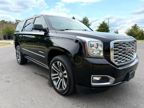 Used 2019 GMC Yukon Denali w/ Denali Ultimate Package image 3