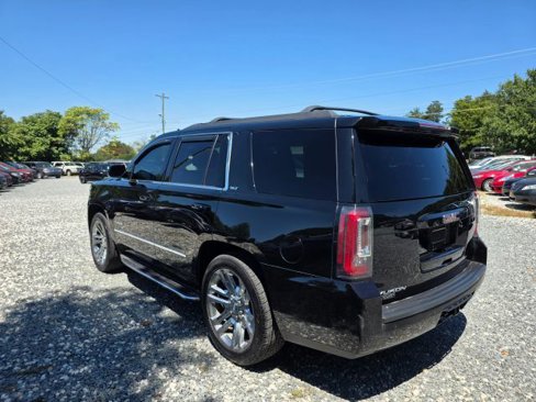 Used 2018 GMC Yukon SLT w/ Premium Edition image 7