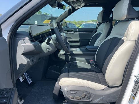 New 2026 Kia EV9 GT-Line image 9