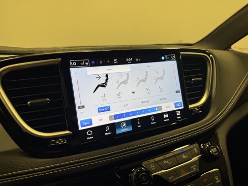 New 2026 Chrysler Pacifica Limited w/ S Appearance Package image 24