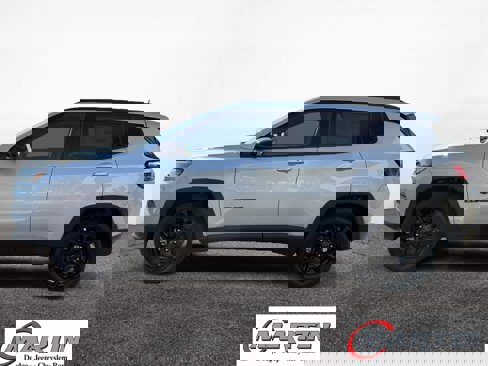 New 2026 Jeep Compass Latitude image 2
