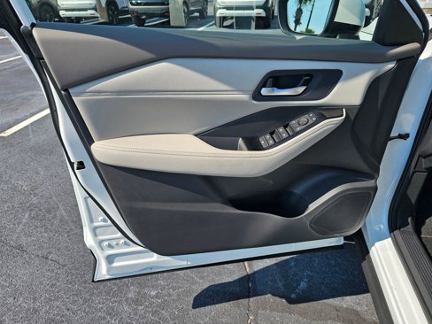 New 2026 Nissan Rogue SV image 16