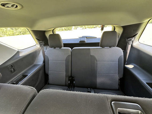 Used 2020 Chevrolet Traverse LS image 11