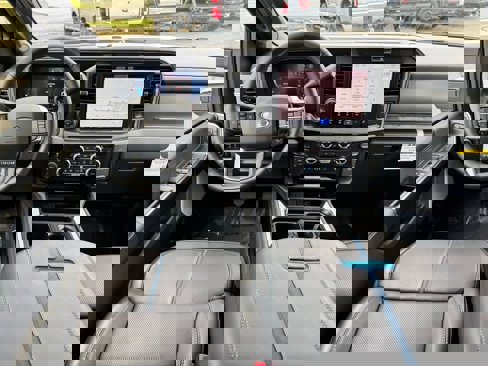 New 2025 Ford F250 Platinum image 5